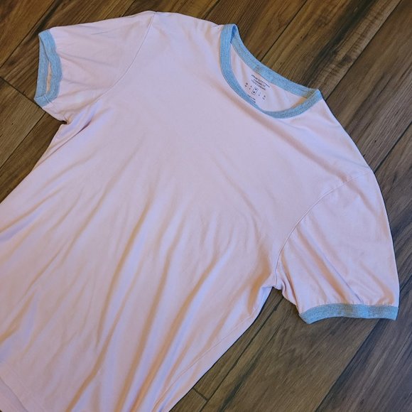 Urban Outfitters Men's Standard Fit T Shirt - Medium - Picture 4 of 4